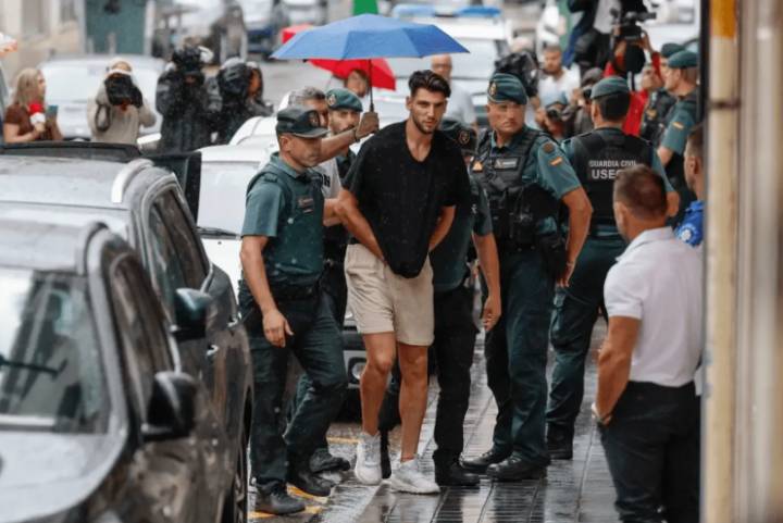  西班牙前锋拉法·米尔，深陷严重指控；检方提出较重刑期建议。 体育新闻 西班牙前锋拉法·米尔，深陷严重指控；检方提出较重刑期建议。 体育新闻 西班牙前锋拉法·米尔，深陷严重指控；检方提出较重刑期建议。 体育新闻
