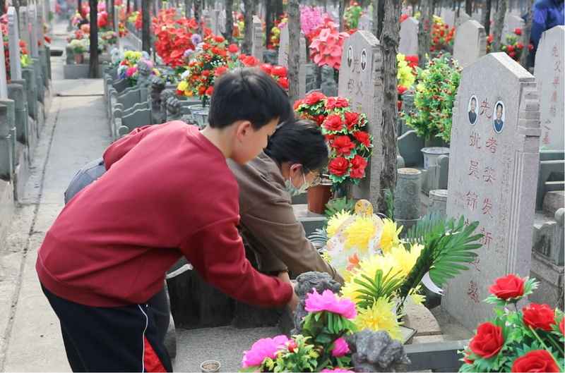 烟火之外的温情:一次关于清明祭扫的认知觉醒 文化旅游