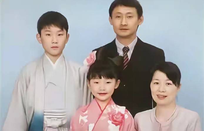  华裔运动员归化困局：从技术血统论到身份认同的深层博弈 体育新闻 华裔运动员归化困局：从技术血统论到身份认同的深层博弈 体育新闻